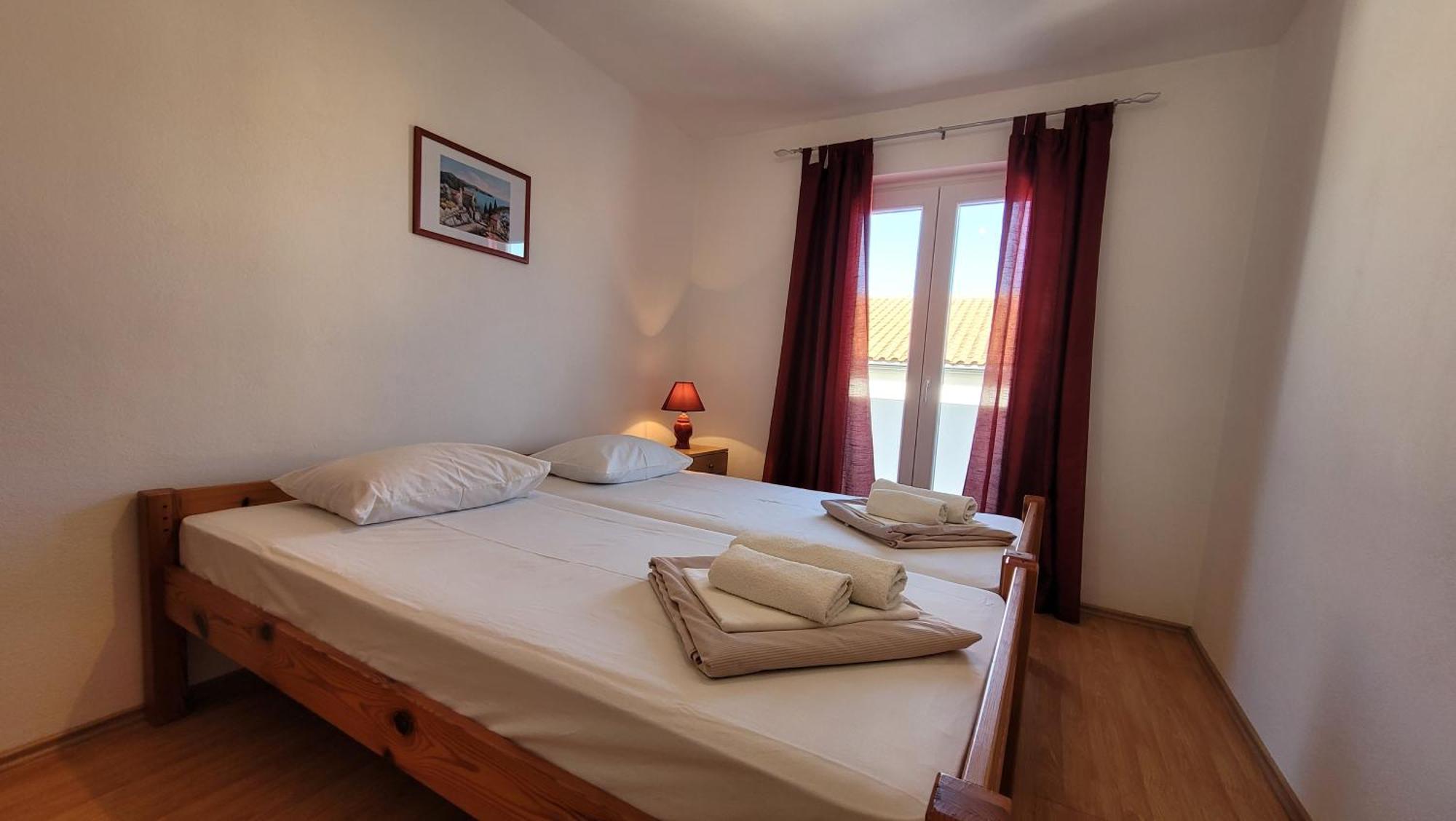 Apartments Adriana Omisalj ภายนอก รูปภาพ