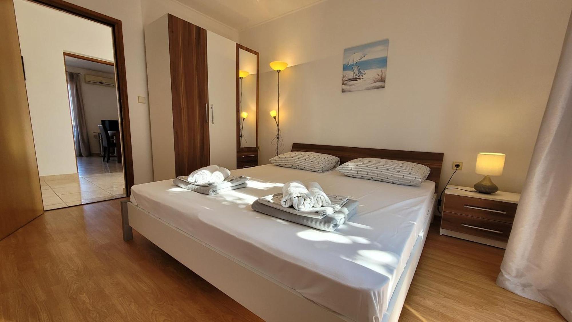 Apartments Adriana Omisalj ภายนอก รูปภาพ